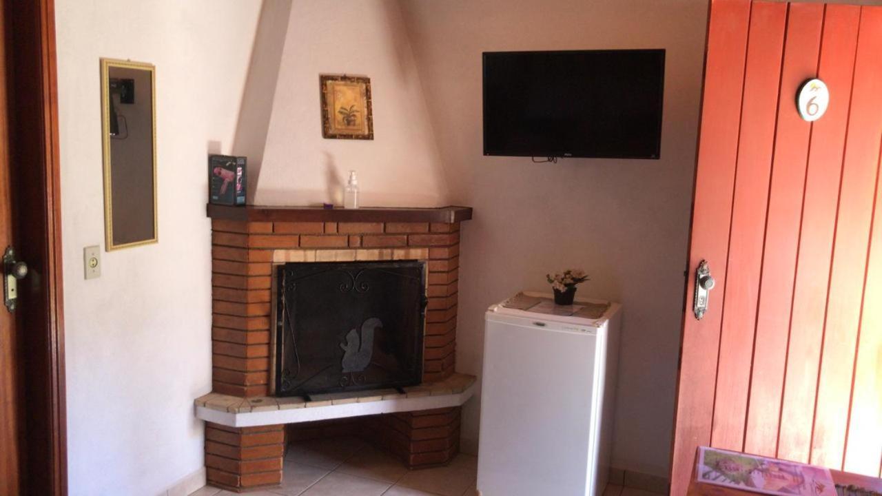Chales Encantus Villa Monte Verde  Luaran gambar