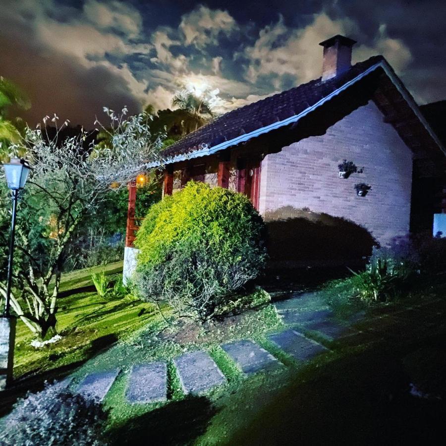 Chales Encantus Villa Monte Verde  Luaran gambar