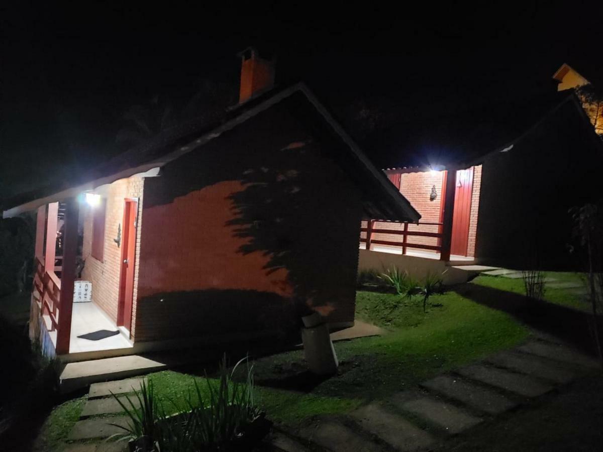 Chales Encantus Villa Monte Verde  Luaran gambar
